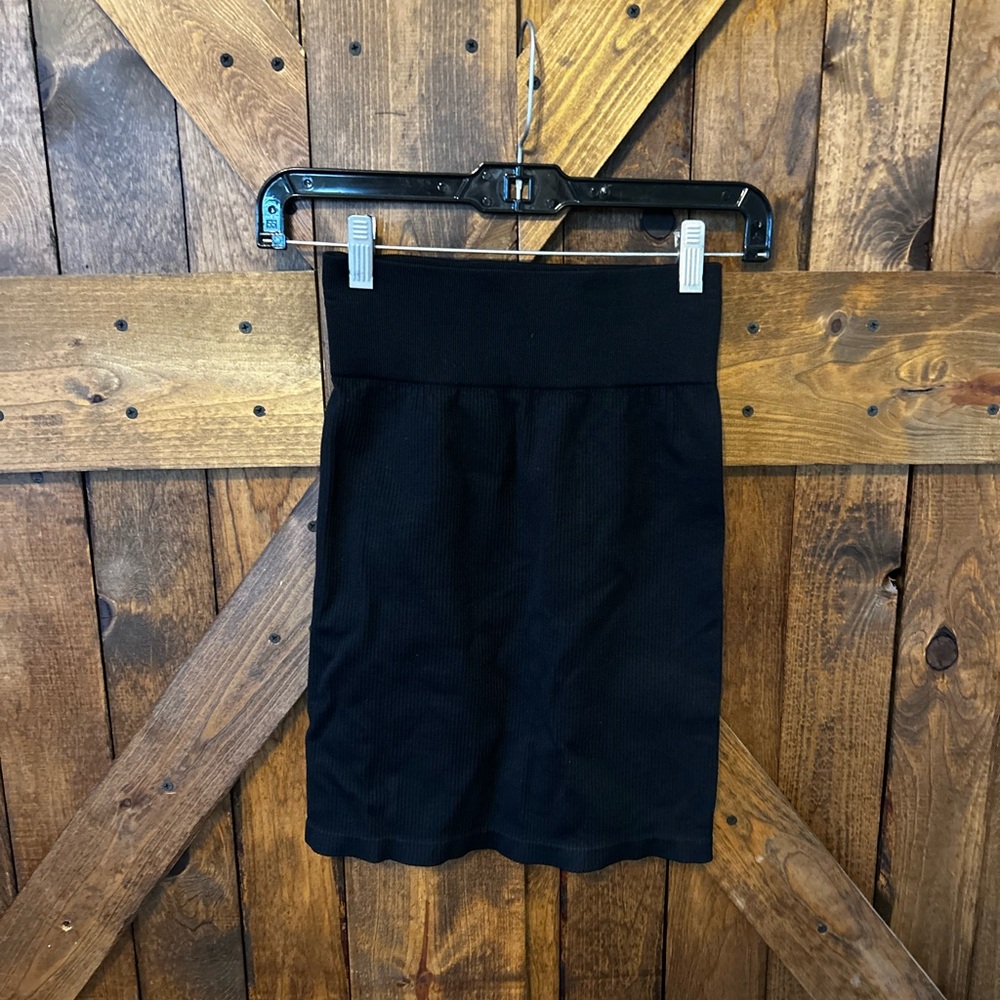 Short Black Pencil Skirt